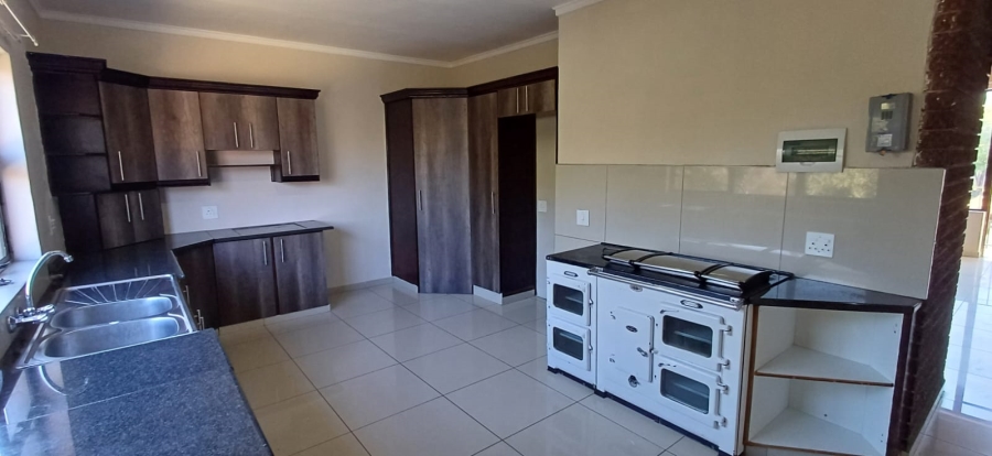 9 Bedroom Property for Sale in Hospitaalheuwel Free State